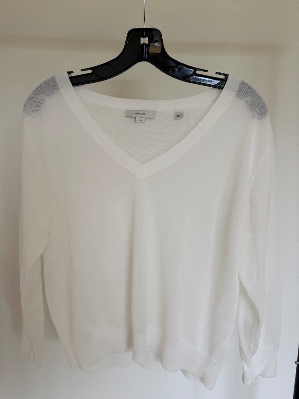 Vince White Lightweight V-Neck Sweater Size L/G